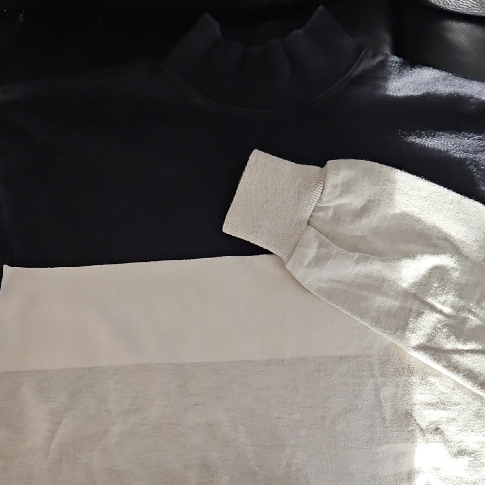 L.L. Bean Black and White Long Sleeve Tee
